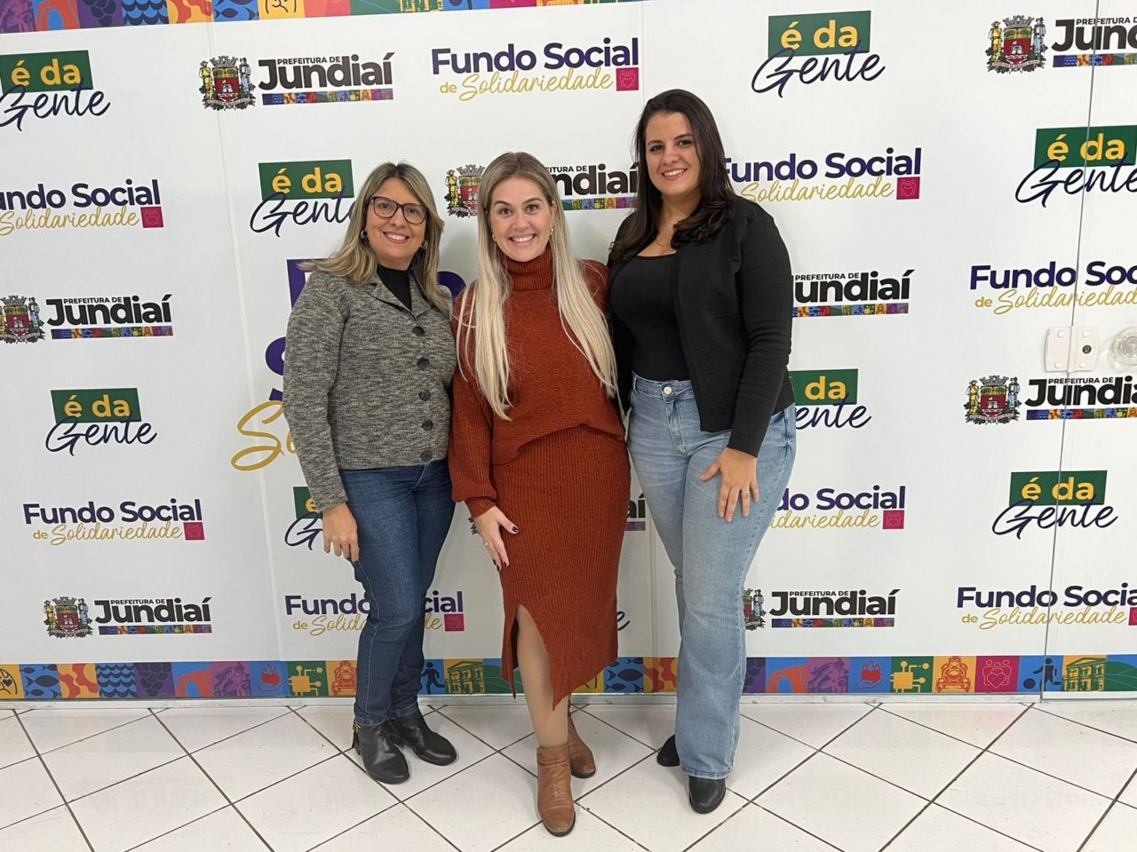 Fundo Social de Jundiaí recebe visita da primeira-dama de Louveira para troca de experiências