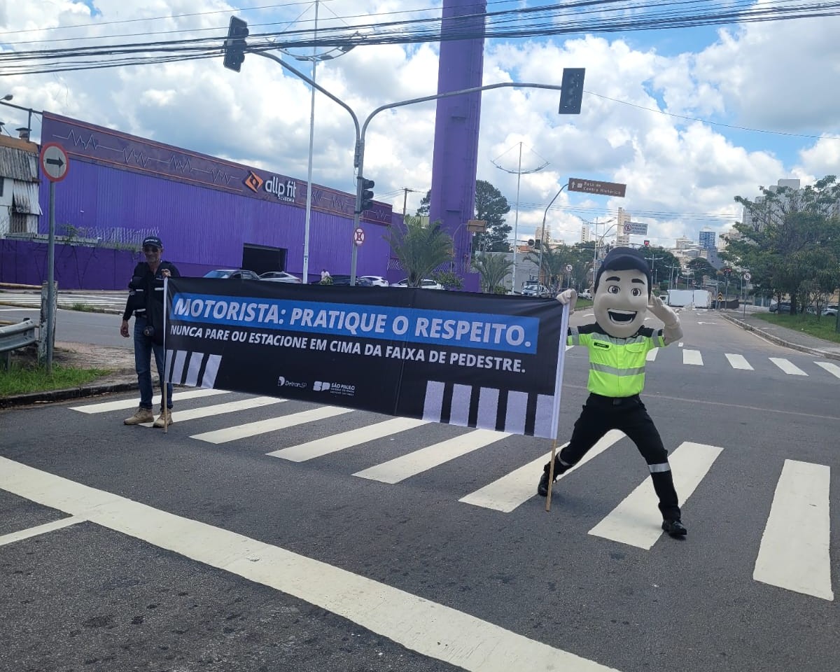 Prefeitura de Jundiaí realiza ação educativa de trânsito para garantir mais segurança na volta às aulas