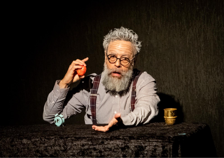 Sesc Jundiaí apresenta final de semana com punk rock, ilusionismo e teatro de bonecos