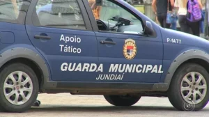 Guarda Municipal intercepta furto a residência e detém infratores no Vianelo