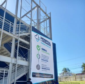 Desmontagem do canteiro de obras marca final da fase de construção do novo hospital e maternidade