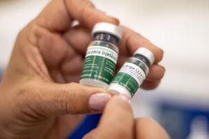 Vacina do Butantan mantém eficácia de 80,5% contra dengue grave após 5 anos