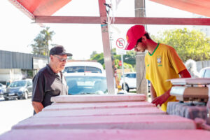 Jundiaí treina feirantes de pescados para a Semana Santa