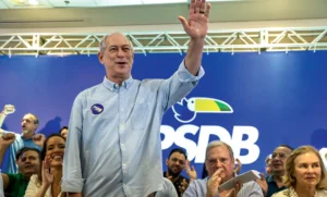 Ciro Gomes diz que, se ‘tivesse juízo’, não disputaria mais a Presidência, mas decidirá somente em maio