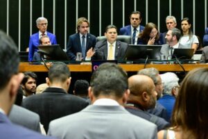 PL da Dosimetria: Congresso derruba veto de Lula e beneficia Bolsonaro; texto segue para promulgação