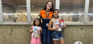 TIC Trens já distribuiu mais de 2 mil livros para crianças nas estações da Linha 7-Rubi