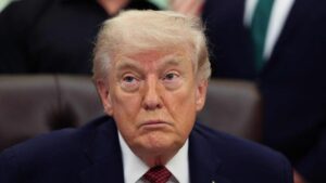 Rejeição a Trump bate 62% em meio à guerra no Irã e crise com o Papa