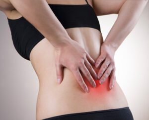 Dores crônicas atingem milhões de brasileiros e exigem atenção médica especializada