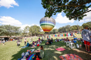 Intervenções artísticas e apresentações musicais animam o Dia do Trabalhador no Parque do Corrupira