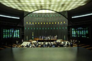 Reforma tributária enfrenta pressão de 50 projetos no Congresso em ano eleitoral