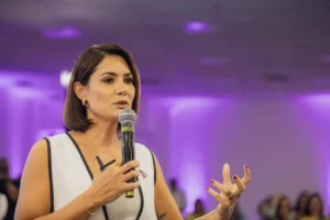 ‘Não sei se terei um companheiro que cuide assim de mim’, diz Michelle sobre rotina