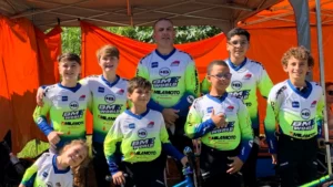 BMX de Jundiaí conquista título e pódios no Paulista em São José dos Campos