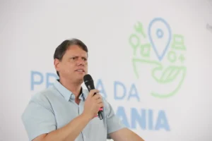 Tarcísio diz que USP tem dinheiro, reivindicações de alunos são justas e greve ‘é assunto da reitoria’
