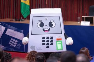 TSE apresenta “Pilili”, nova mascote das urnas eletrônicas para as Eleições 2026