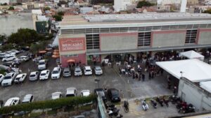 Mercadão da Ferroviários recebe festival de rock e cerveja artesanal pelos 2 anos da Áhtrio Store