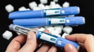 Anvisa intensifica cerco a canetas emagrecedoras do Paraguai e veta marca recém-anunciada