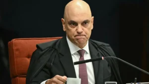 Além de CV e PCC como terroristas, aliados de Flávio pediram a Trump volta de Magnitsky a Moraes