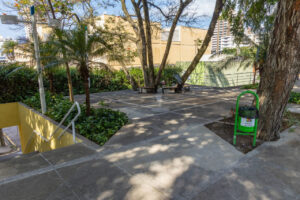 Praças do Centro e do Jardim Petrópolis são revitalizadas e recebem melhorias de segurança