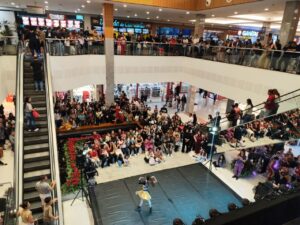 Com mais de 500 apresentações, Mostra Paralela do Enredança aproxima novos públicos da dança