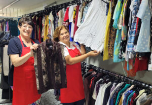 Solidariedade que se transforma em cuidado: doações ganham novo propósito no Bazar do Voluntariado do HSV