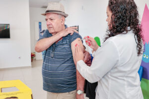 Jundiaí reforça importância da vacinação contra influenza e mantém imunização para grupos prioritários