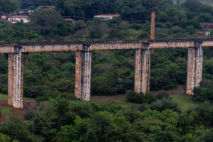 Ponte onde jovem morreu em Limeira tem fácil acesso e nenhuma segurança