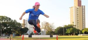 Gislaine Cristina bate segundo recorde paulista master em 2026 e mira novas conquistas no atletismo