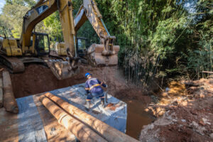 Prefeitura inicia construção de nova ponte entre as avenidas José Mezzalira e Antônio Maziero, no Ivoturucaia
