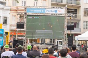 Copa no Centro: Jundiaienses podem assistir neste sábado (13) ao jogo Brasil x Marrocos no telão da Praça da Matriz