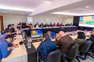 Prefeito reúne vereadores e propõe Grupo de Trabalho para discutir planejamento urbano e revisão da legislação