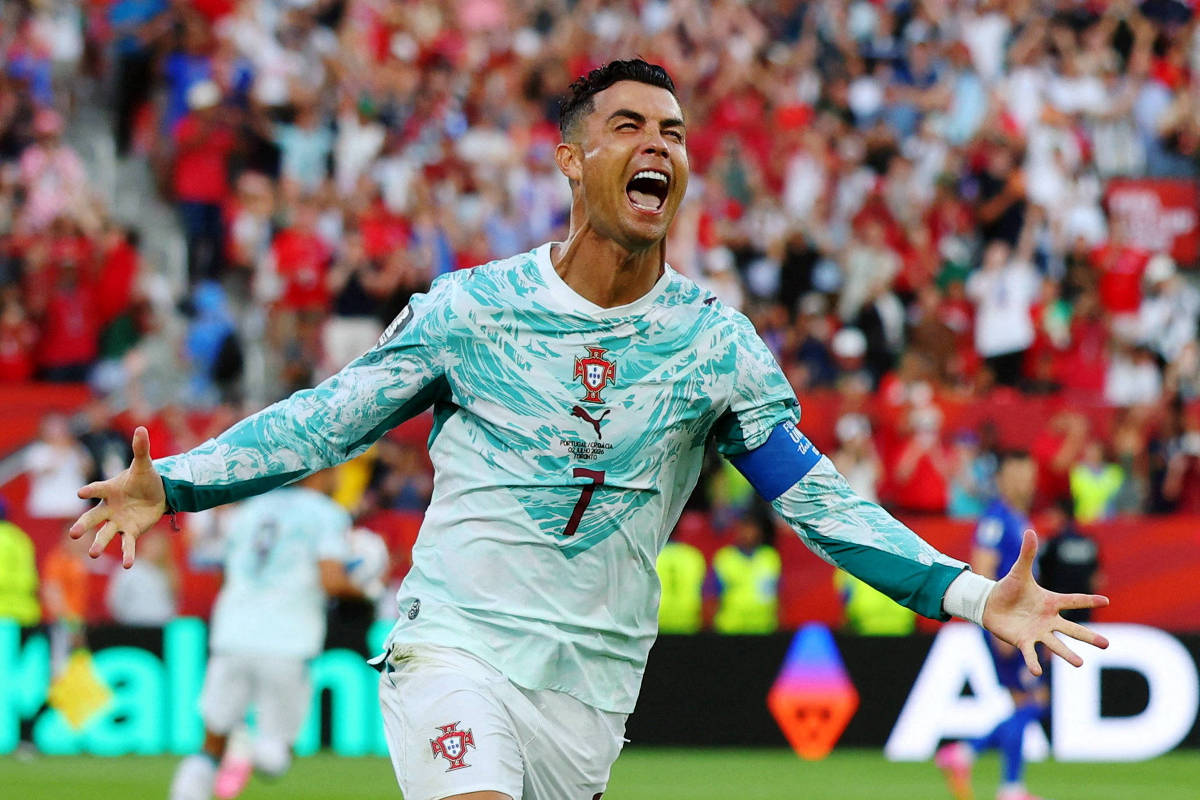 Cristiano Ronaldo marca mais um e Portugal vira jogo contra a Croácia - Tv Vitória