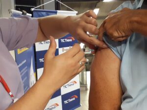 TIC Trens promove ação de vacinação contra o sarampo na estação Franco da Rocha, da Linha 7-Rubi