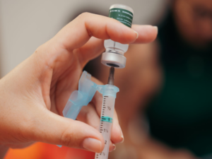 Jundiaí adere à Campanha de Multivacinação para atualizar caderneta de crianças e adolescentes e promover mais proteção