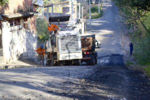 Várzea Paulista ganhará recapeamentos, pavimentações e drenagem, em vários bairros