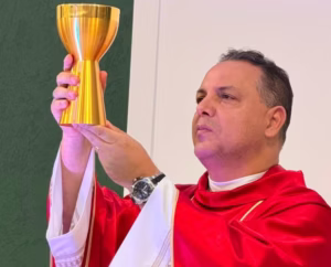 Padre é nomeado exorcista em Ribeirão Preto para atender necessidades espirituais dos fiéis