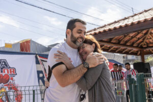 Praça Luís Felipe Alves ‘Pivet’ é entregue revitalizada e já vira ponto de encontro para famílias de Jundiaí