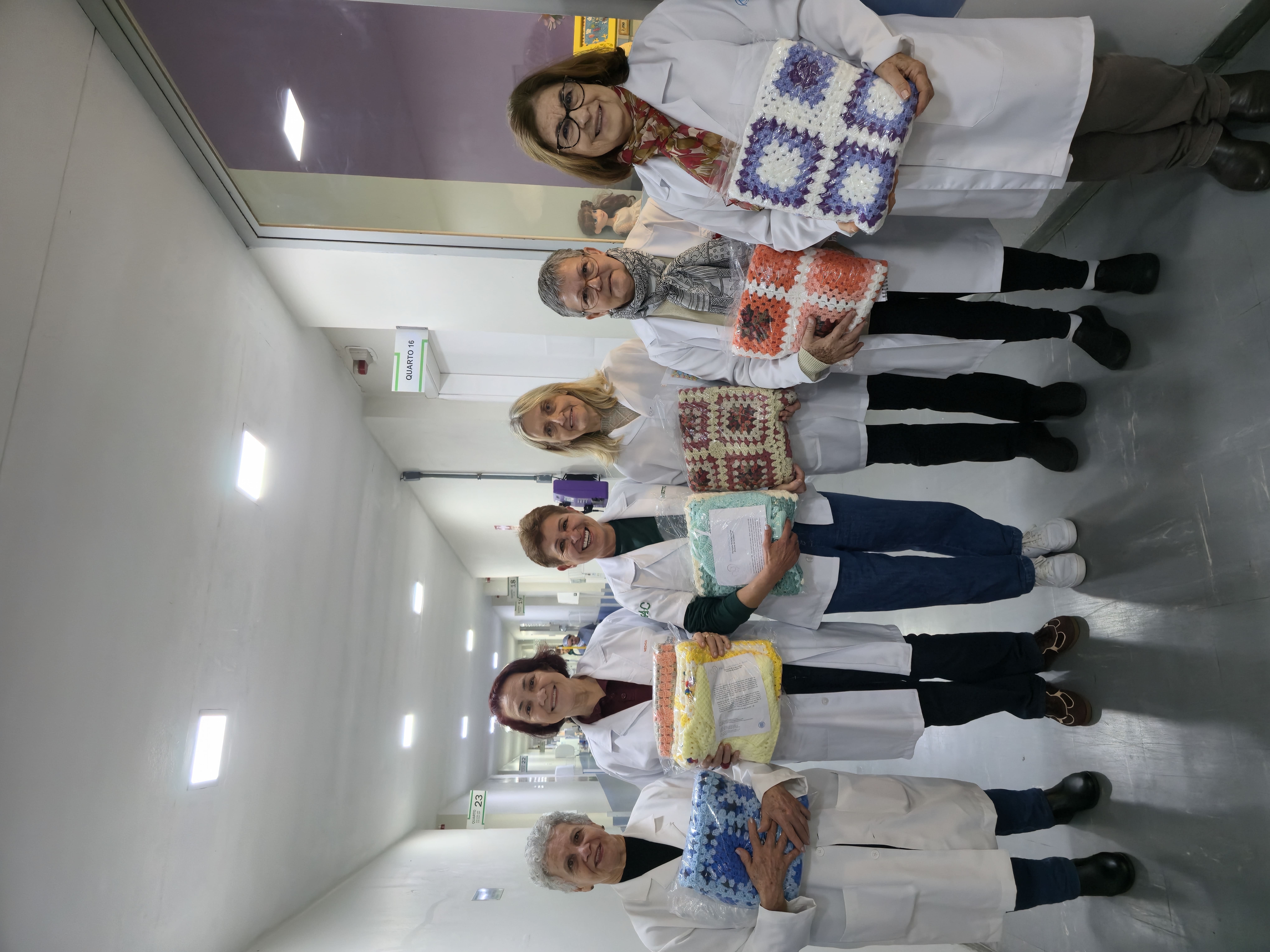 Grupo Quadradinhos do Amor transforma solidariedade em acolhimento para pacientes do Hospital Universitário
