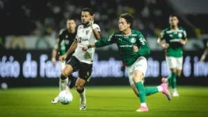 Atlético-MG bate o Palmeiras fora de casa e encurta vantagem do líder no Brasileirão