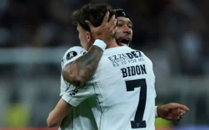 Corinthians vence Rosario Central e avança às quartas da Libertadores