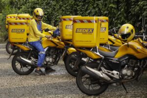 Compras do Paraguai agora podem ser entregues pelos Correios no Brasil