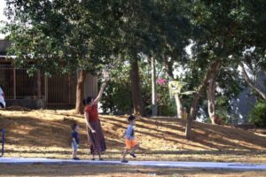 Com obras em fase final, Praça Parque dos Ipês reúne infraestrutura para lazer, convivência e varejão