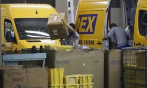 Compras em lojas do Paraguai ganham entrega dos Correios no Brasil