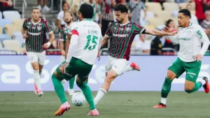 Fluminense vira sobre o Palmeiras no fim e vence duelo emocionante no Maracanã