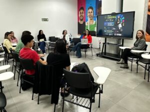 Roda de conversa aborda estratégias para uma transição de carreira segura e planejada