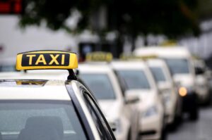 Taxista é investigado após argentino pagar mais de R$ 30 mil por corrida de R$ 30 em SP