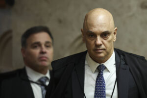 STF perde oportunidade, e demora no caso Moraes pode influir na eleição, dizem especialistas