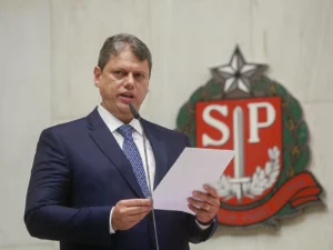 Governo Tarcísio perde recurso e terá de indenizar idoso atingido por spray de PM
