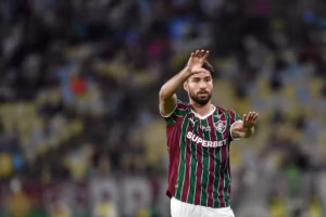Após lesão de João Pedro, Ancelotti convoca Martinelli, do Fluminense, para a Seleção