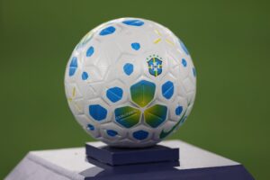 Clubes estudam parar o Brasileirão após fim das bets