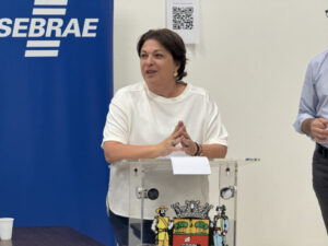 Confecções de Jundiaí avaliam positivamente novo modelo de voucher para uniformes escolares